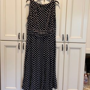 Short sleeved summer polka-dot dress.